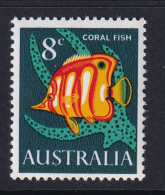 Australia: 1966/71   Pictorial    SG389   8c  MNH - Mint Stamps