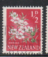 NEW ZEALAND NUOVA ZELANDA 1960 1962 FLORA MANUKA FLOWER 1/2p USED USATO OBLITERE' - Used Stamps