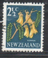 NEW ZEALAND NUOVA ZELANDA 1967 1970 FLORA KOWHAI FLOWER 2 1/2c USED USATO OBLITERE' - Used Stamps