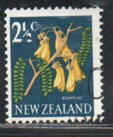 NEW ZEALAND NUOVA ZELANDA 1967 1970 FLORA KOWHAI FLOWER 2 1/2c USED USATO OBLITERE' - Gebraucht