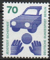 Berlin(West) 1973. Jederzeit Sicherheit, Verkehrssicherheit: Ball Vor Auto, Mi 453 Postfrisch - Unfälle Und Verkehrssicherheit