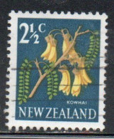 NEW ZEALAND NUOVA ZELANDA 1967 1970 FLORA KOWHAI FLOWER 2 1/2c USED USATO OBLITERE' - Gebruikt