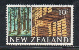 NEW ZEALAND NUOVA ZELANDA 1968 1969 RADATA PINES AND STACKED LUMBER 10c USED USATO OBLITERE' - Used Stamps