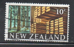 NEW ZEALAND NUOVA ZELANDA 1968 1969 RADATA PINES AND STACKED LUMBER 10c USED USATO OBLITERE' - Used Stamps