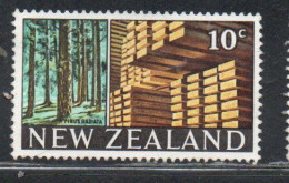 NEW ZEALAND NUOVA ZELANDA 1968 1969 RADATA PINES AND STACKED LUMBER 10c USED USATO OBLITERE' - Used Stamps