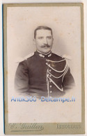 Photographie XIXe CDV Portrait D'un Homme Militaire Gendarme Circa 1885 Photographe Guillon Issoudun - Old (before 1900)