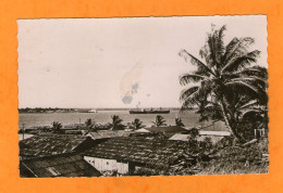 DOUALA - Vue Sur Le Woury Et Bonabery -(Bâteau ) - Camerun