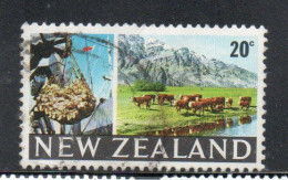 NEW ZEALAND NUOVA ZELANDA 1968 1969 CARGO HOIST AND GRAZING CATTLE 10c USED USATO OBLITERE' - Gebruikt