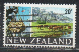 NEW ZEALAND NUOVA ZELANDA 1968 1969 CARGO HOIST AND GRAZING CATTLE 10c USED USATO OBLITERE' - Used Stamps