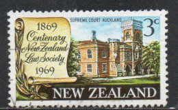 NEW ZEALAND NUOVA ZELANDA 1969 CENTENARY LAW SOCIETY SUPREME COURT BUILDING AUCKLAND 3c USED USATO OBLITERE' - Usati