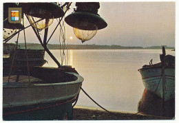 CPSM / CPM 10.5 X 15 Lumière Et Couleurs De La Méditerranée Coucher De Soleil  Sur Bateaux De Pêche Au Lamparo - Languedoc-Roussillon