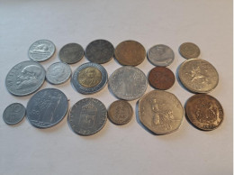 Lot De  18 Monnaies Du Monde   ( 530 ) E - Mezclas - Monedas