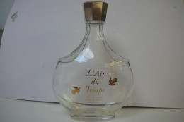 NINA RICCI" L'AIR DU TEMPS" FLACON HAUTEUR 19 CM  BOUCHON INCLUS  CONTENAIT425  ML EXCELLENT ETAT LIRE ET VOIR !! - Sin Clasificación