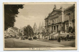 AK 155884 BELGIUM - Spa - Les Bains Et Rue Royale - Spa