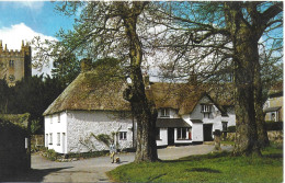 A DARTMOOR VILLAGE, DEVON, ENGLAND. UNUSED POSTCARD   Wt3 - Dartmoor