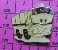 1518A Pin's Pins / Beau Et Rare / TRANSPORTS / AUTOBUS AUTOCAR HERTZ - Transports