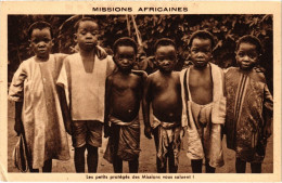 PC AFRICA PETITS PROTEGES DES MISSIONS ETHNIC TYPES (a43180) - Afrique