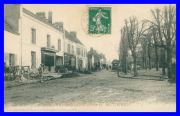 * VILLIERS SAINT GEORGES - Rue De La Gare - St - Travaux - Animée - Calèches - Edit. A. REP FILLIETTE - Coll. R.F - 1908 - Villiers Saint Georges