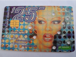 NETHERLANDS  CHIPCARD /HFL 25,00 / PAMELA ANDERSON / BARB WIRE /     /  USED  CARD    ** 15027** - Non Classés