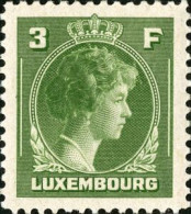 LUXEMBOURG - La Grande-Duchesse Charlotte Face à La Droite (vert) - 1940-1944 German Occupation