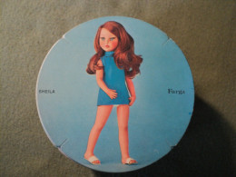 CARTON PUBLICITAIRE DOLLY DO POUPEES FURGA. MODELE SHEILA. ANNEES 1960 / 1970 - Dolls