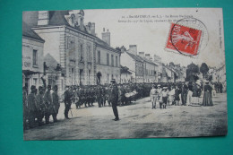 37 SAINTE MAURE De Touraine Militaria Revue Du 135 Régiment De Ligne Revenant Des Manoeuvres 1908 Grosse Animation - 1914-18