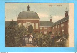 Leerdam Hofje Met Bewoners 1917 RY56411 - Leerdam