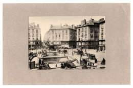 Nantes (Loire Atlantique). La Place Royale Et La Perspective De La Rue Crébillon. Reproduction D'une Photo Ancienne - Europa