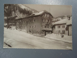 Cpsm LE GRAND BORNAND L'Hôtel Des Neiges. Non écrite - Le Grand Bornand