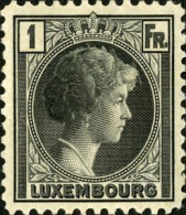 LUXEMBOURG -  La Grande-Duchesse Charlotte De Face à Droite (1 Fr. Noir) - 1926-39 Charlotte De Perfíl Derecho