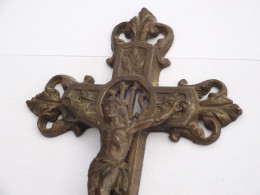 -CROIX ANCIENNE CRUCIFIX REGULE Patine Bronze ART NOUVEAU Début XXe Religion  E - Art Religieux