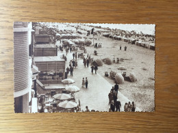 La Panne  De Panne   Vue De La Digue Et De La Plage - De Panne