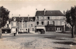 14-COURSEULLES- PLACE DE LA MAIRIE - Courseulles-sur-Mer