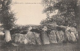 35 - ESSE - La Roche Aux Fées (mégalithe) - Dolmen & Menhire