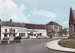 Oisemont.  Place Du Maréchal Leclerc - Oisemont