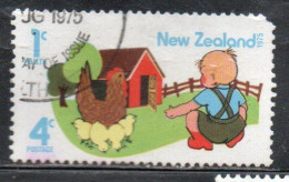 NEW ZEALAND NUOVA ZELANDA 1975 HEALTH BOY WITH HEN AND CHICKS 4c + 1c USED USATO OBLITERE' - Used Stamps