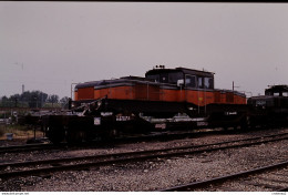 Photo Diapo Diapositive Train Wagon Caisse Locomotive Electrique CC 1112 Sur Wagon Surbaissé VSG Le 07/05/1993 VOIR ZOOM - Diapositives