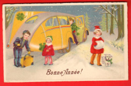 ZWM-35 Bonne Année.  Enfants En Vacances  Dans La Neige. Car Postal, Petit Chien..  Circulé  - New Year