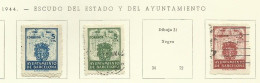 ESPAÑA 1944 - AYUNTAMIENTO DE BARCELONA - ESCUDOS NACIONAL Y CIUDAD - EDIFIL 56-57-58 - Barcelona