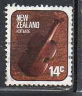 NEW ZEALAND NUOVA ZELANDA 1976 MAORI ARTIFACTS KOTIATE VIOLIN-SHAPED WEAPON 14c USED USATO OBLITERE' - Gebraucht