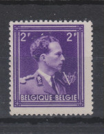 COB 693 ** Neuf Sans Charnière Grains De Beauté Joue Et Cou - 1931-1960