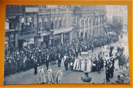 BRUXELLES - BRUSSEL - Procession De N. D. De La Paix - La Châsse Miraculeuse De Basse-Wavre - Fêtes, événements