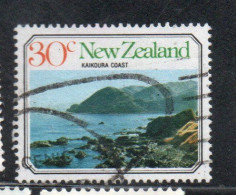 NEW ZEALAND NUOVA ZELANDA 1977 SEASCAPES AND BEACH SCENES KAIKOURA COAST 30c USED USATO OBLITERE' - Oblitérés