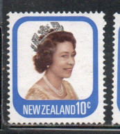 NEW ZEALAND NUOVA ZELANDA 1977 1982 QUEEN ELIZABETH II 10c USED USATO OBLITERE' - Oblitérés