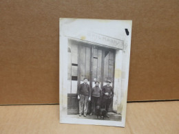 DEVANTURE DE COMMERCE  Carte Photo Magasin De Réparations SPILMANN Animation - To Identify