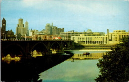 Minnesota Minneapolis Loop Skyline Overlooking The Third Avenue Bridge - Minneapolis