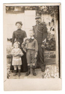 CPA 3434 - MILITARIA - Carte Photo Militaire - Police - Gendarme Avec Femme & Enfants - Personajes