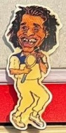 CARICATURE DE YANNICK NOAH - TENNIS - MUSIQUE - COUPE DAVIS - ATP - YAOUNDE - ROLAND GARROS 1983  -   (ROSE) - Berühmte Personen