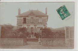 LARDY - Une Belle Demeure Située Rue De La Gare  ( Carte Photo ) - Lardy