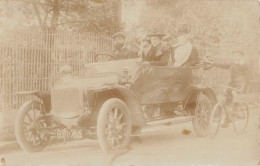 CARTE PHOTO DATEE REPRESENTANT UNE VOITURE ANCIENNE EN TRES GROS PLAN (au Verso 1912 - Voitures De Tourisme